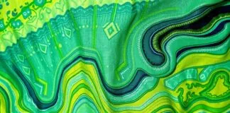 The Intersection of Tradition and Innovation: The Art of Fabric Dyeing in Modern Times The Intersection of Tradition and Innovation: The Art of Fabric Dyeing in Contemporary Society